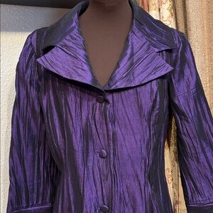 Vintage 1980/1990’s elegant long sleeve dark purple jacket/ blazer. Size 8.